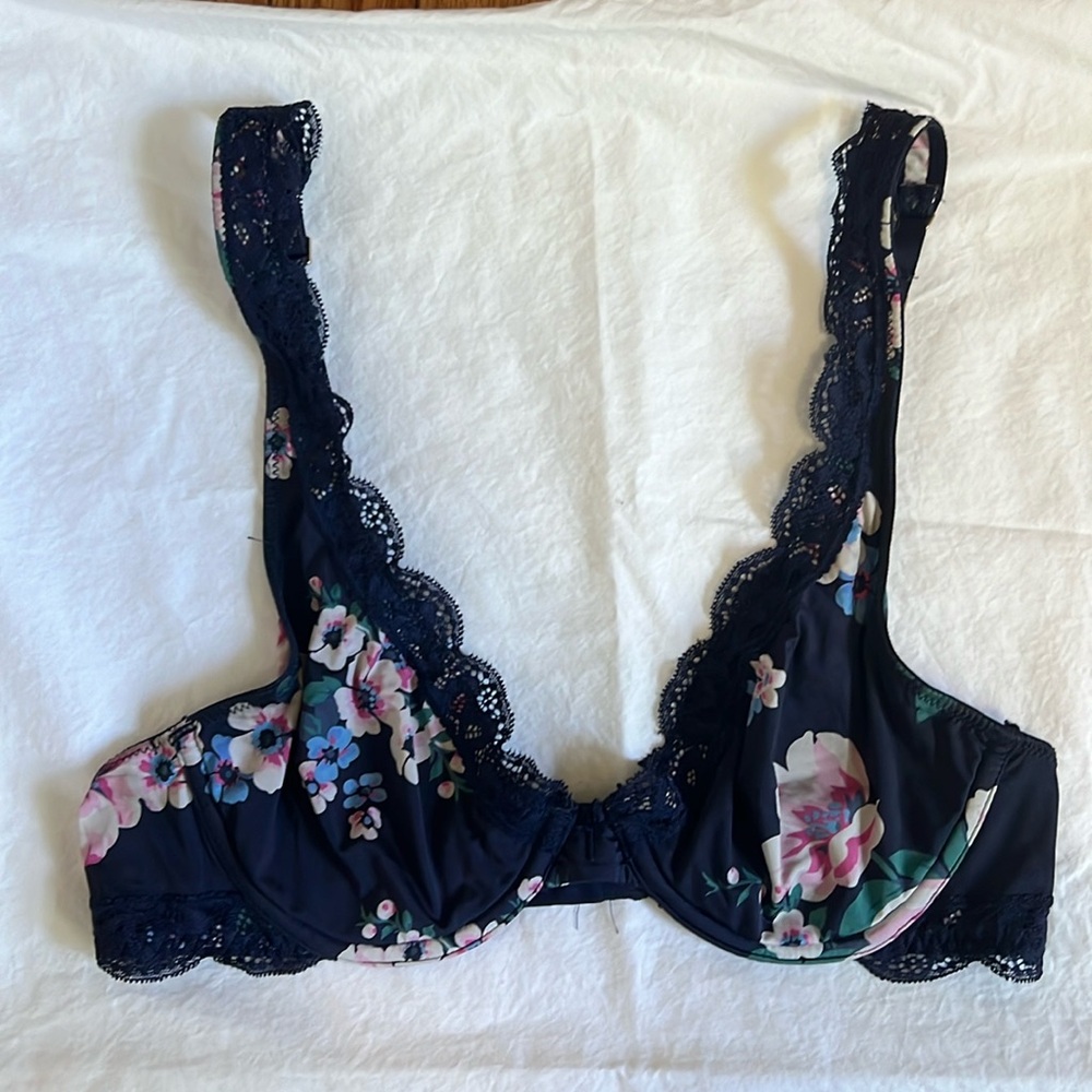 American Eagle Aerie Unlined Floral Bra